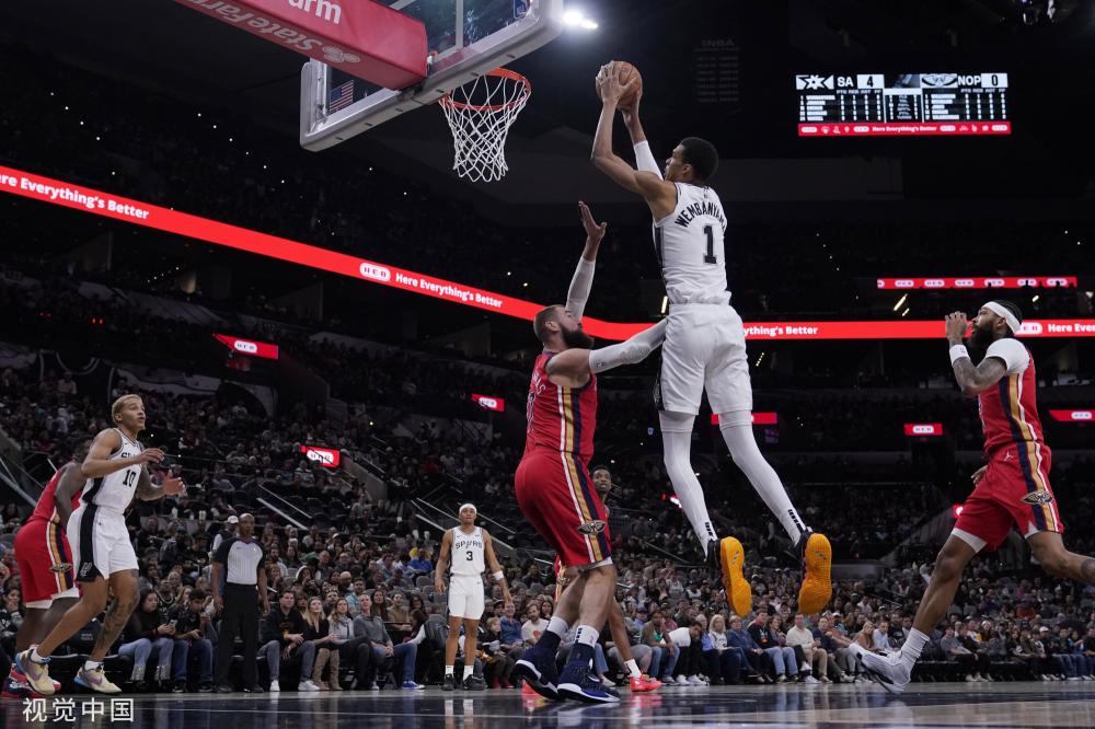 使俱乐部在 使俱乐部在