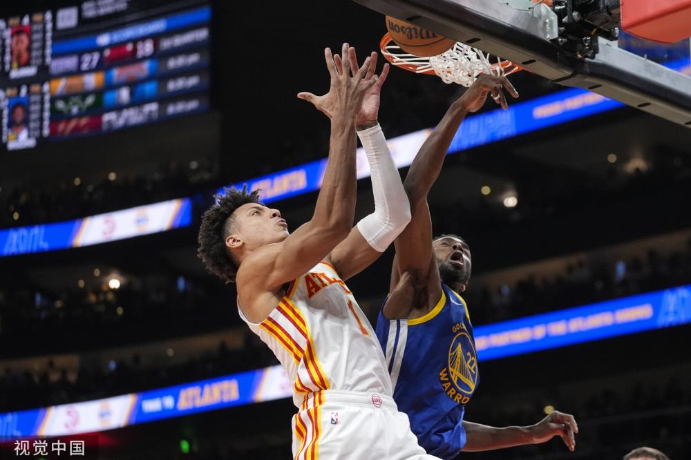 半场：巴萨4-0科莫，费尔明双响，拉菲尼亚传射，亚马尔破门.